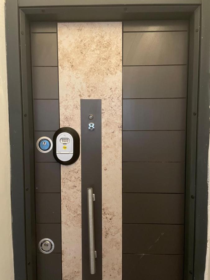 Mates Istiklal Suites Стамбул Экстерьер фото