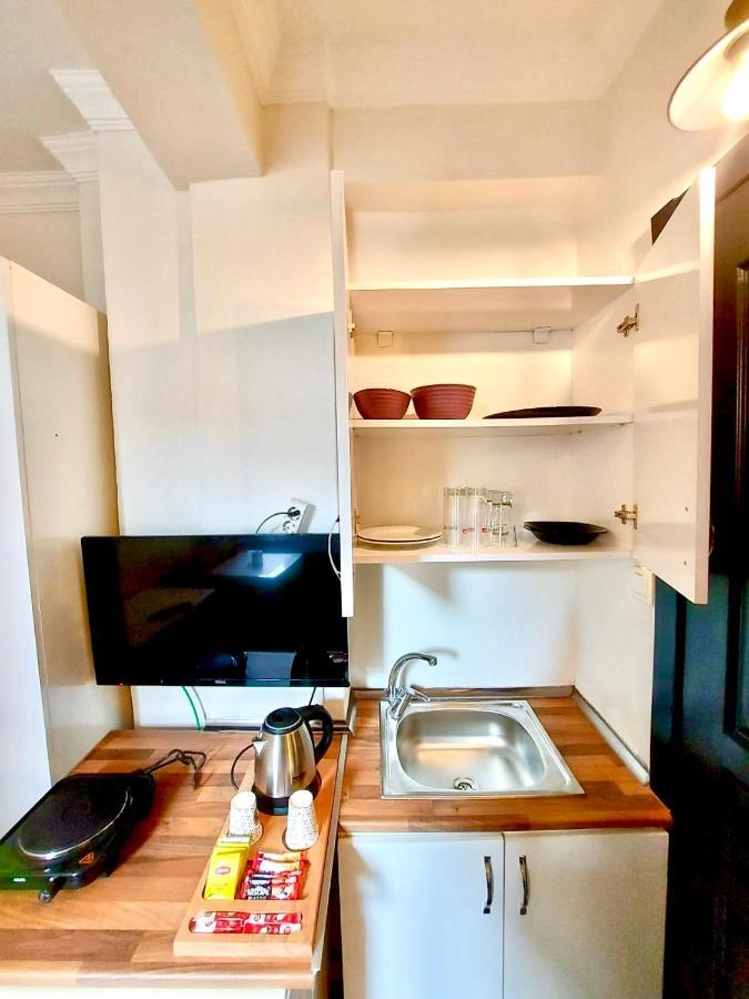 Mates Istiklal Suites Стамбул Экстерьер фото