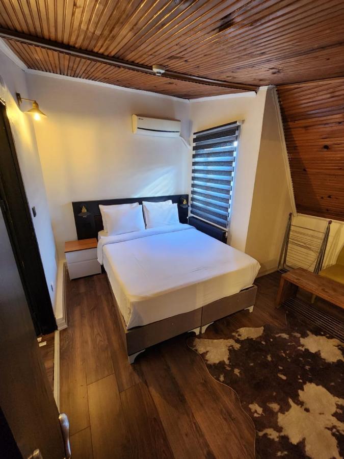 Mates Istiklal Suites Стамбул Экстерьер фото