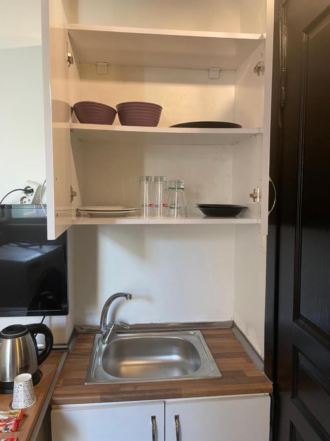 Mates Istiklal Suites Стамбул Экстерьер фото
