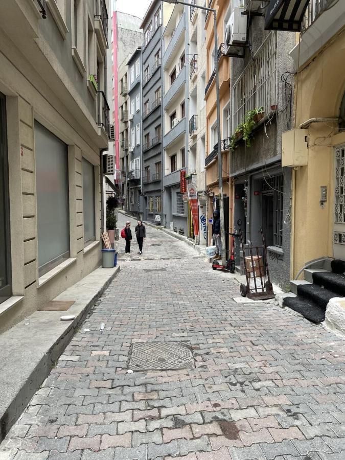 Mates Istiklal Suites Стамбул Экстерьер фото